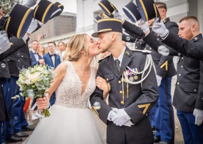 sortie de la mairie - photographe mariage cambrai